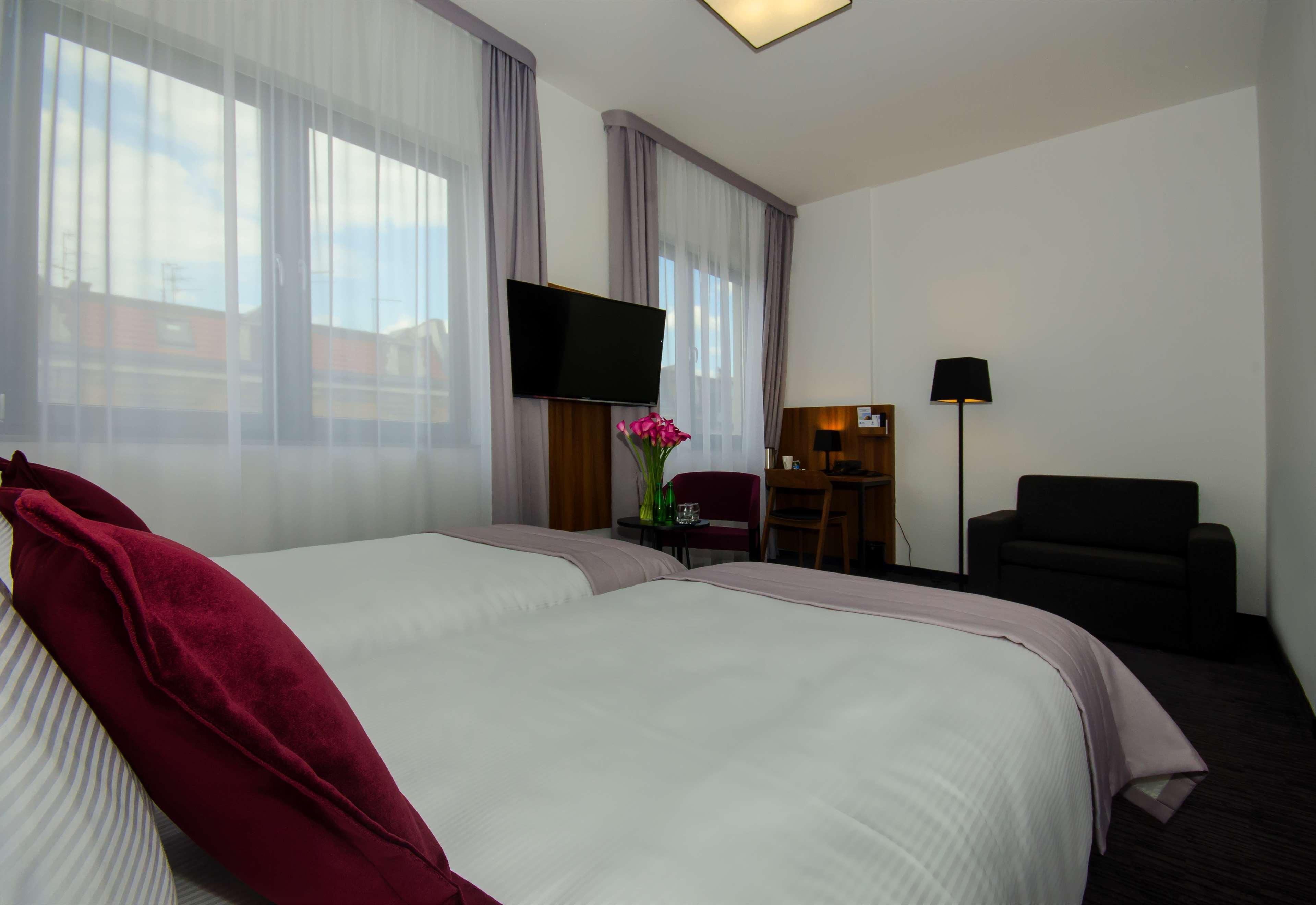 Hotel Western Mariacki 3*