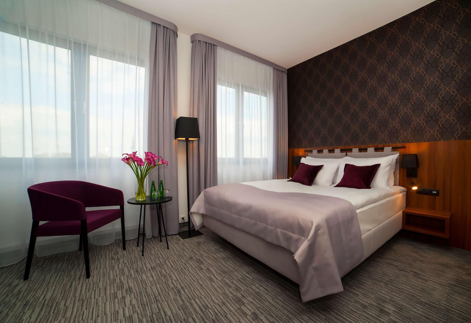 Western Mariacki Hotel 3*